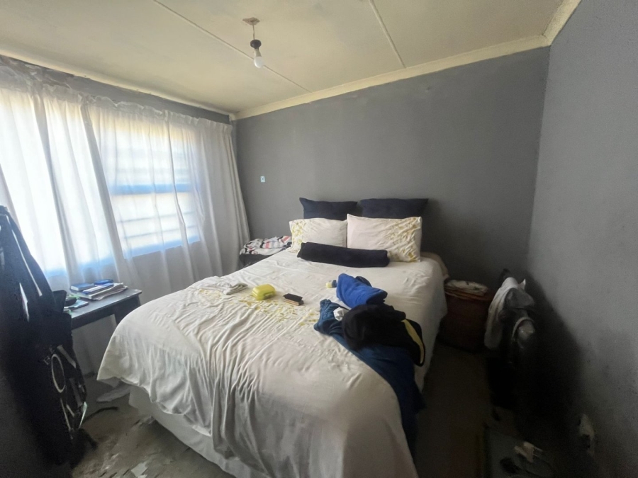 2 Bedroom Property for Sale in Kwazakhele Eastern Cape